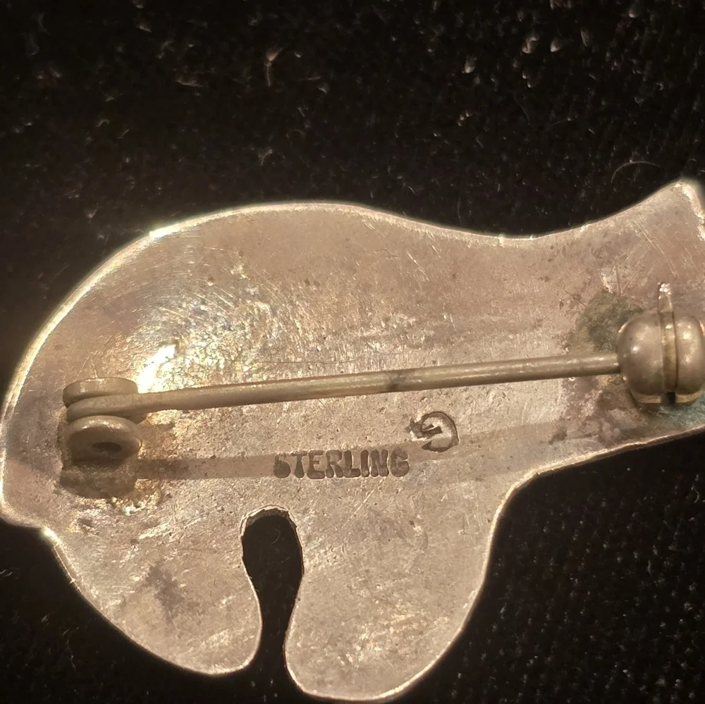 Navajo Medicine Bear Fetish with Heart Arrow Sterling